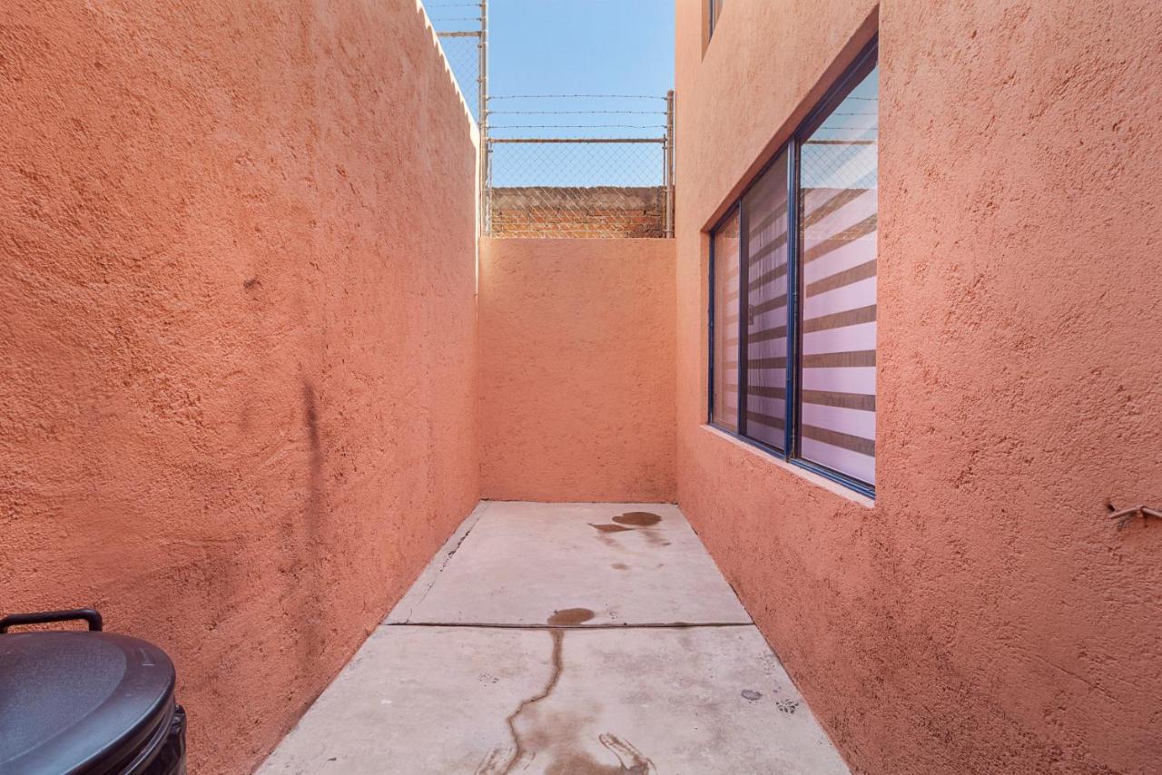 +Ms +Fascinante Suite +Alberca Y Jardines + Bernardo Quintana 18B Mendiola 外观 照片