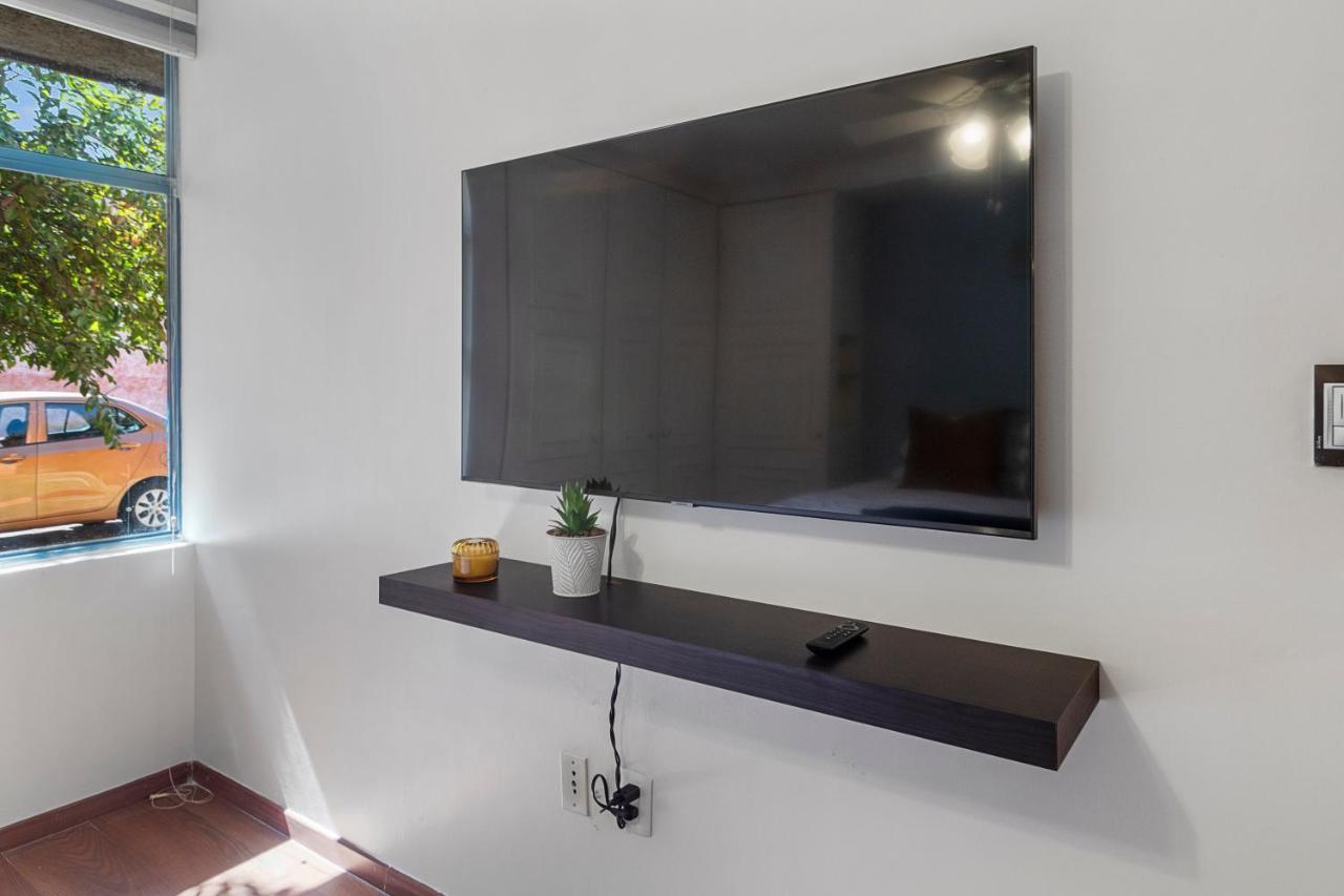+Ms +Fascinante Suite +Alberca Y Jardines + Bernardo Quintana 18B Mendiola 外观 照片